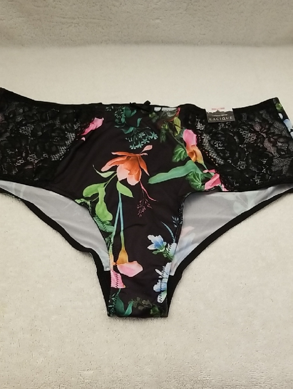 Cacique 14/16 Cheeky Brief Panty - Picture 4 of 10
